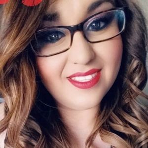 Meet your Posher, Mayra